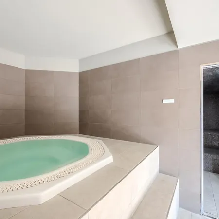 Giax Tower Luxury Oasis Apartment Milan Exterior photo